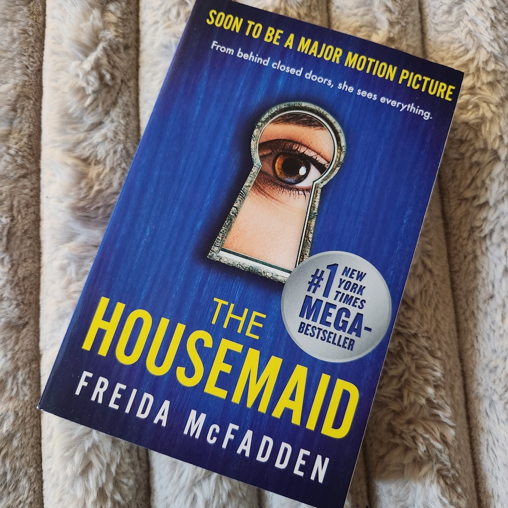 'The Housemaid' Book - Picture 2 of 5